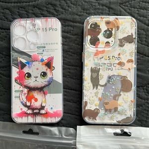 2 IPhones 15 pro cases